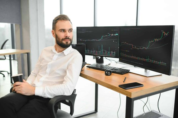 Quels sont les avantages et inconvénients du TRUE FOREX FUNDS ?